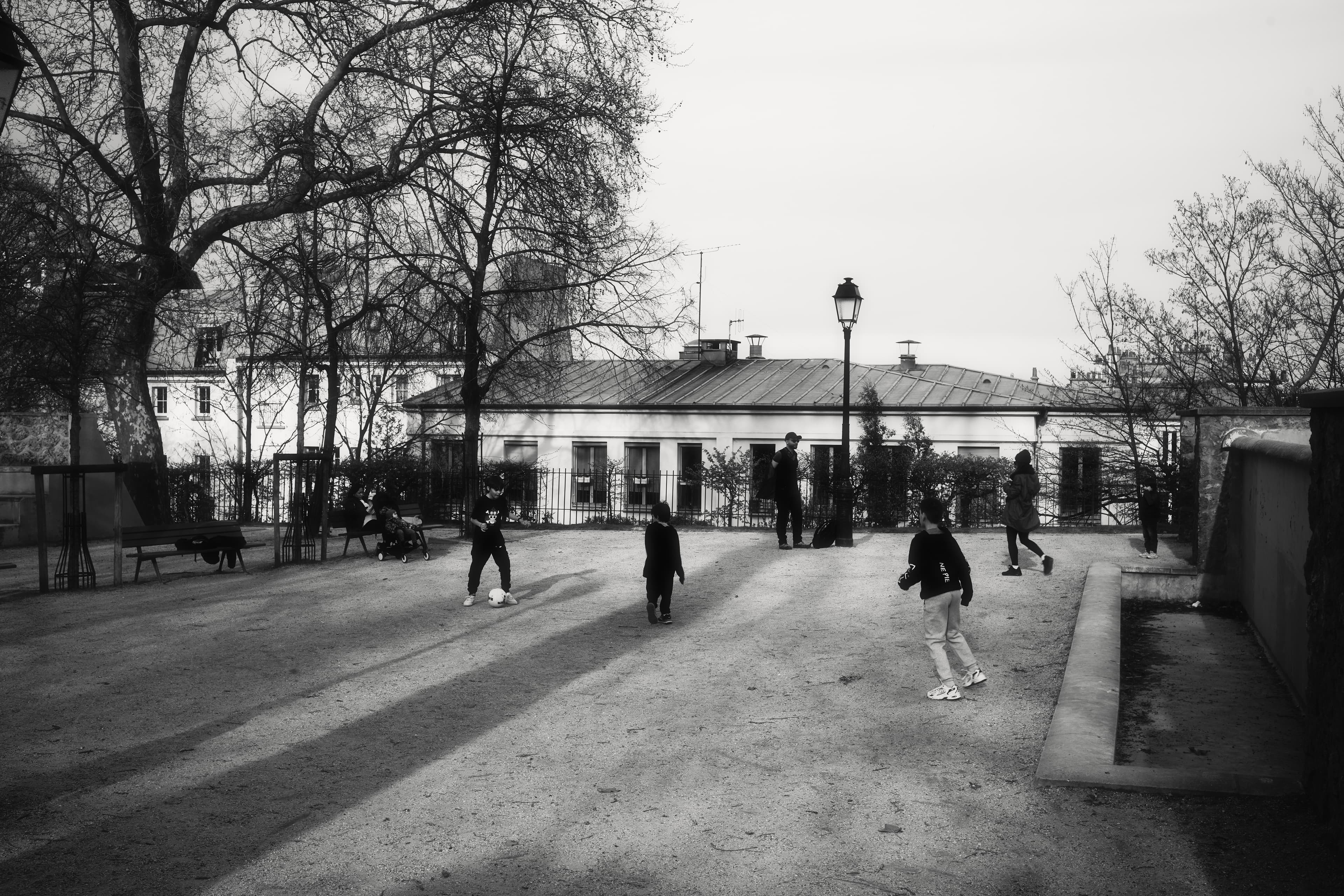 paris monochrome — photo 19